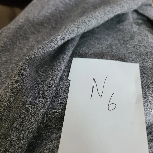 Lululemon Athletica gray snap buttons wrap cardigan sz.6 women's - Picture 9 of 9